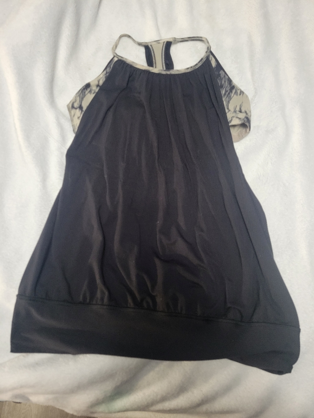 Lululemon Size 6-8 No Limits Tank